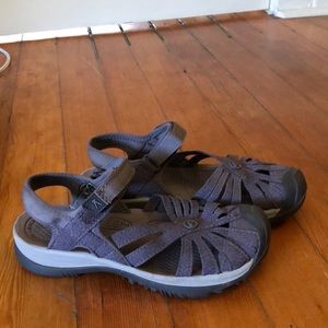 Keen Sandals, Purple size 8